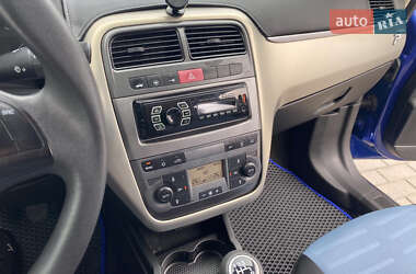 Хетчбек Fiat Grande Punto 2007 в  фото 16 Хетчбек Fiat Grande Punto 2007 в