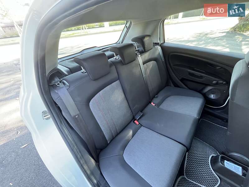 Хэтчбек Fiat Grande Punto 2012 в Белой Церкви