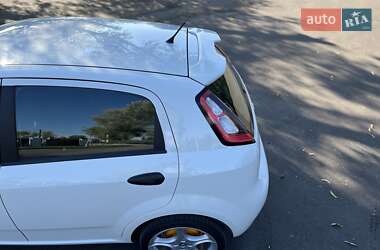 Хетчбек Fiat Grande Punto 2012 в 