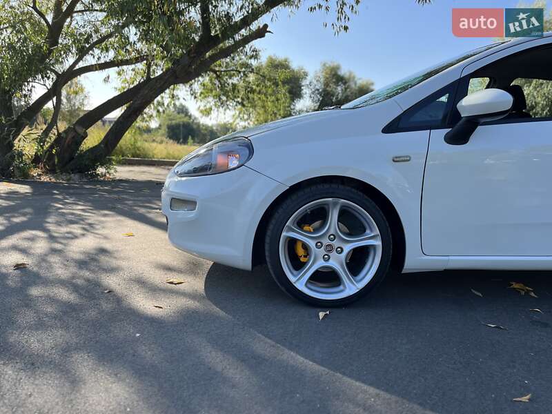 Хэтчбек Fiat Grande Punto 2012 в Белой Церкви