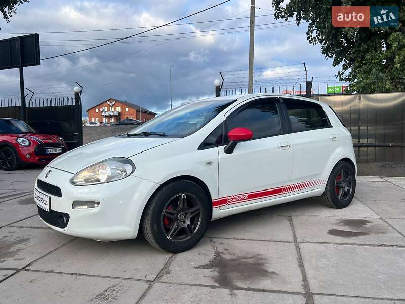 Хэтчбек Fiat Grande Punto 2012 в Киеве