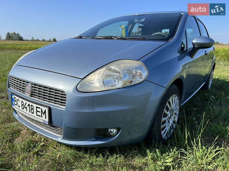 Хетчбек Fiat Grande Punto 2010 в Луцьку