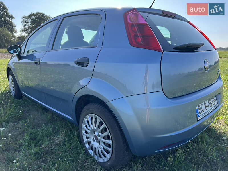 Хетчбек Fiat Grande Punto 2010 в Луцьку