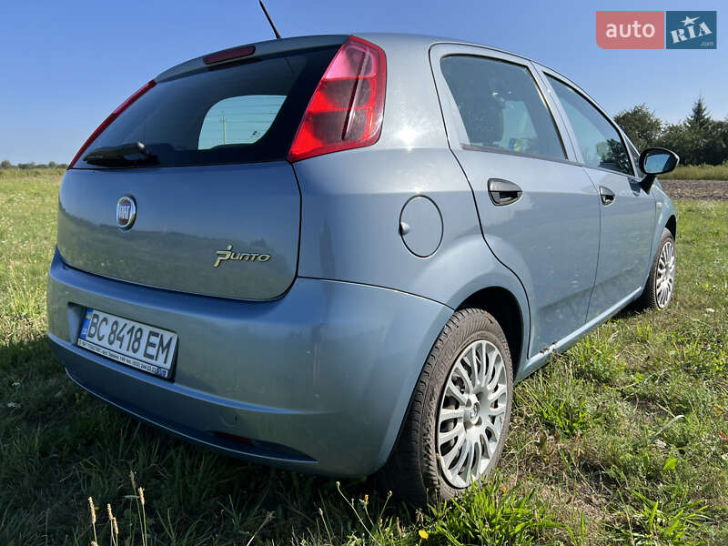 Хетчбек Fiat Grande Punto 2010 в Луцьку