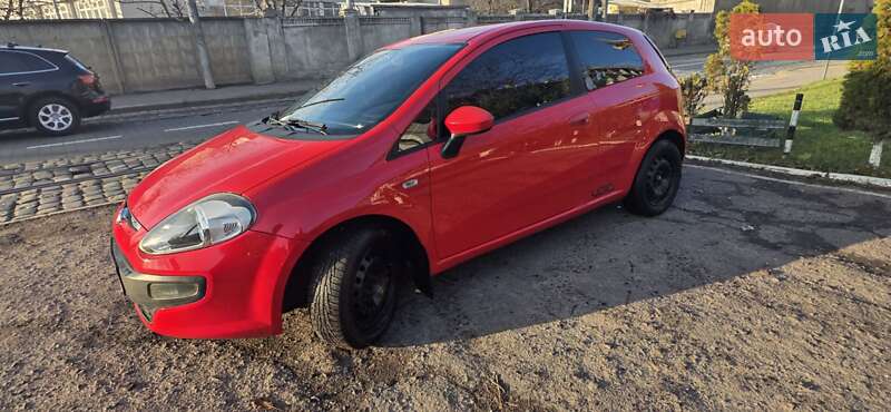 Хэтчбек Fiat Grande Punto 2011 в Львове
