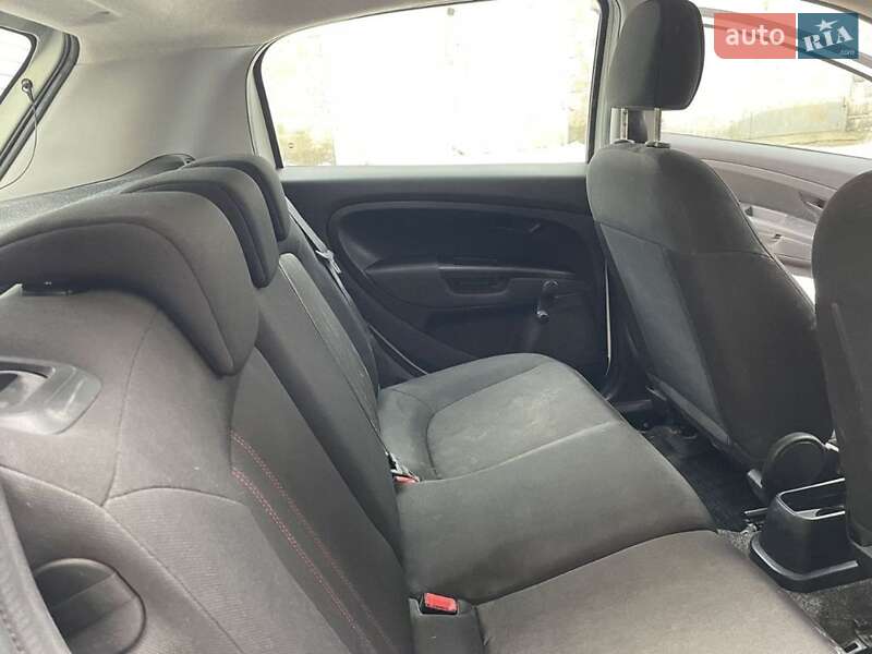 Хетчбек Fiat Grande Punto 2013 в Івано-Франківську