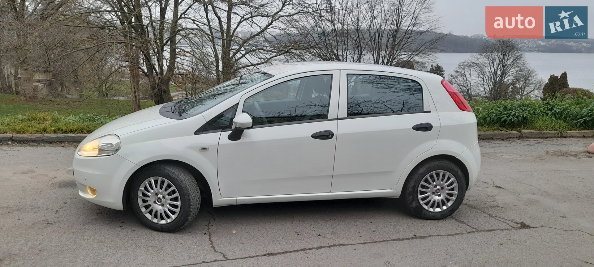 2011 Fiat Punto - мініатюра 8
