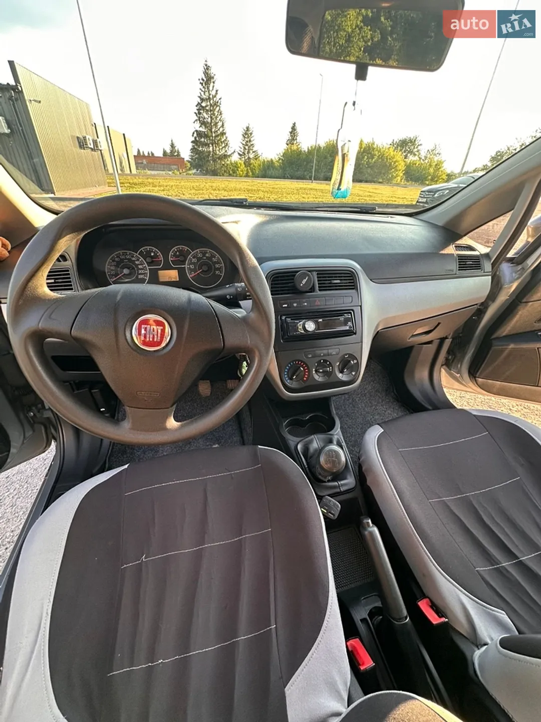 2010 Fiat Punto - мініатюра 10