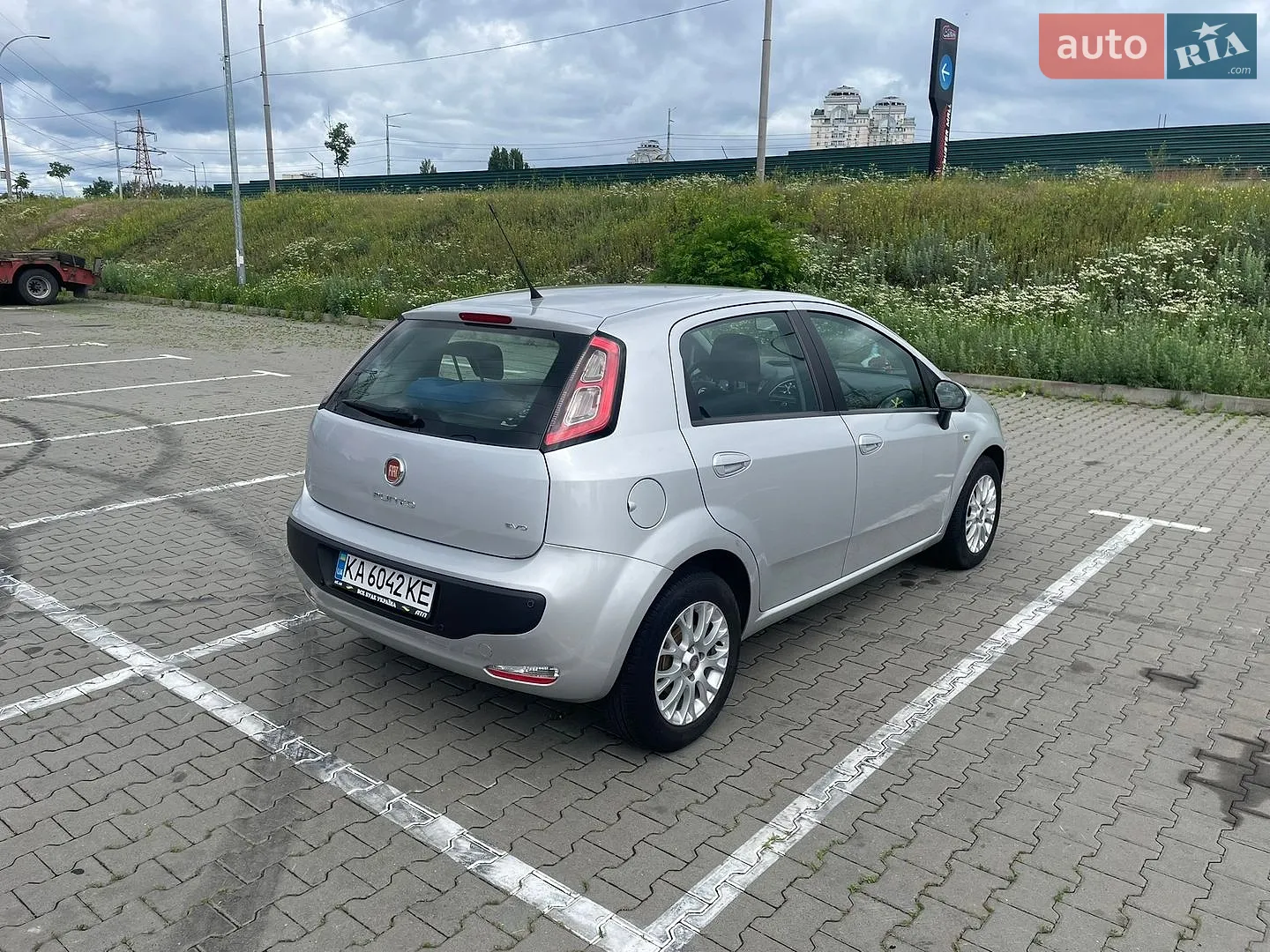 2011 Fiat Punto - мініатюра 11