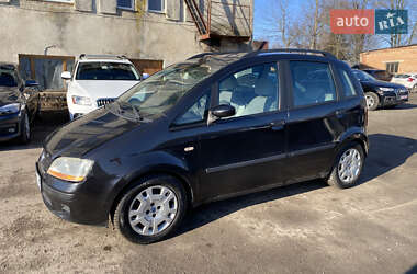 Минивэн Fiat Idea 2004 в 
