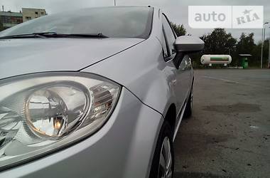 Седан Fiat Linea 2012 в Львове