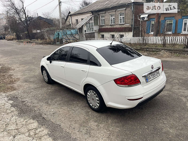 Седан Fiat Linea 2013 в Днепре