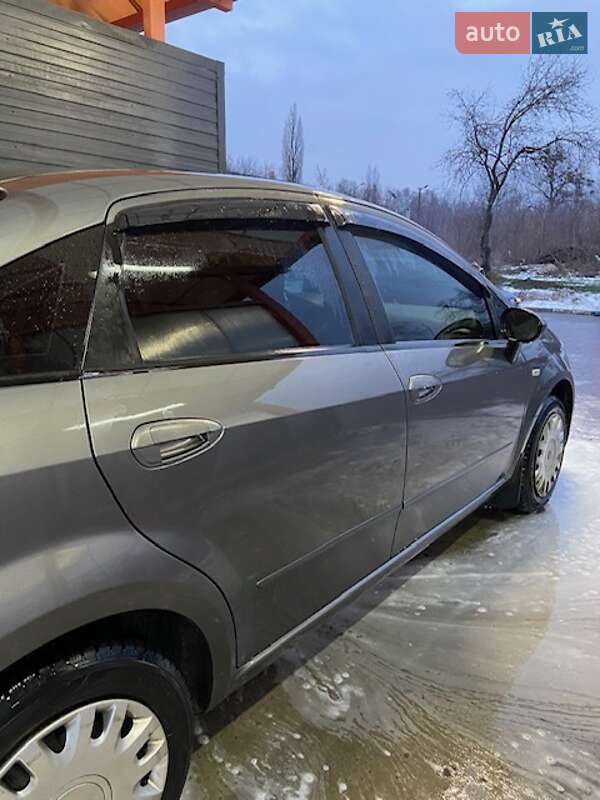 Седан Fiat Linea 2013 в Сумах фото 10 Седан Fiat Linea 2013 в Сумах