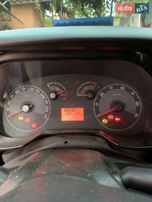 Седан Fiat Linea 2007 в Мукачево фото 5 Седан Fiat Linea 2007 в Мукачево