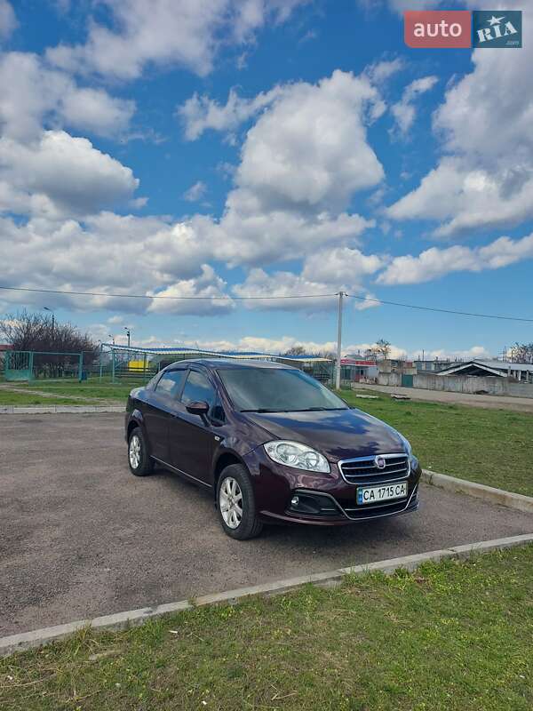 Седан Fiat Linea 2013 в 