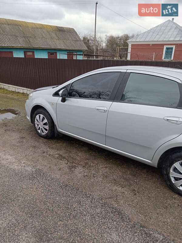 Седан Fiat Linea 2013 в Овручі