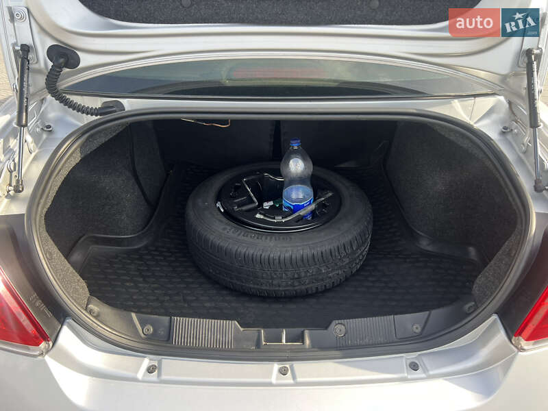Седан Fiat Linea 2013 в Львове