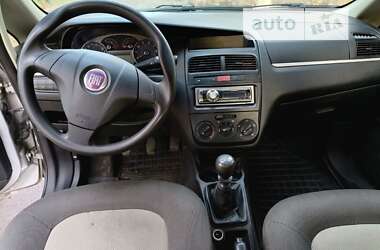 Седан Fiat Linea 2012 в 