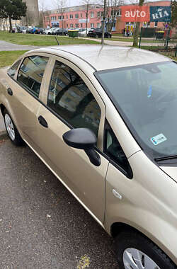 Седан Fiat Linea 2008 в 