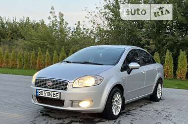 Седан Fiat Linea 2012 в Зборові