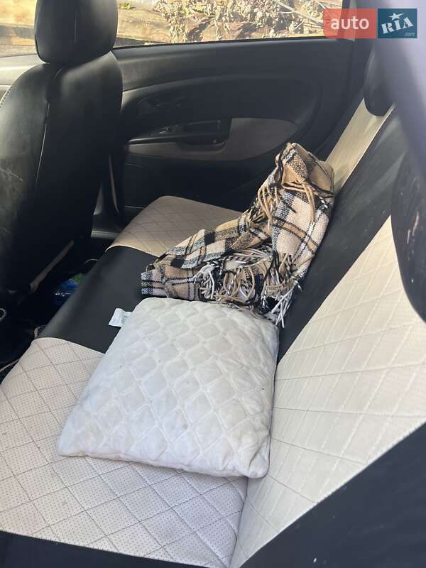 Седан Fiat Linea 2013 в Чернигове