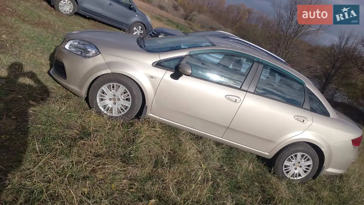 2012 Fiat Linea - мініатюра 18
