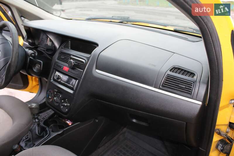 Седан Fiat Linea 2007 в Киеве