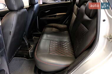 Седан Fiat Linea 2014 в 