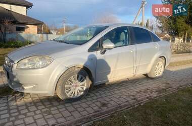 Седан Fiat Linea 2012 в 
