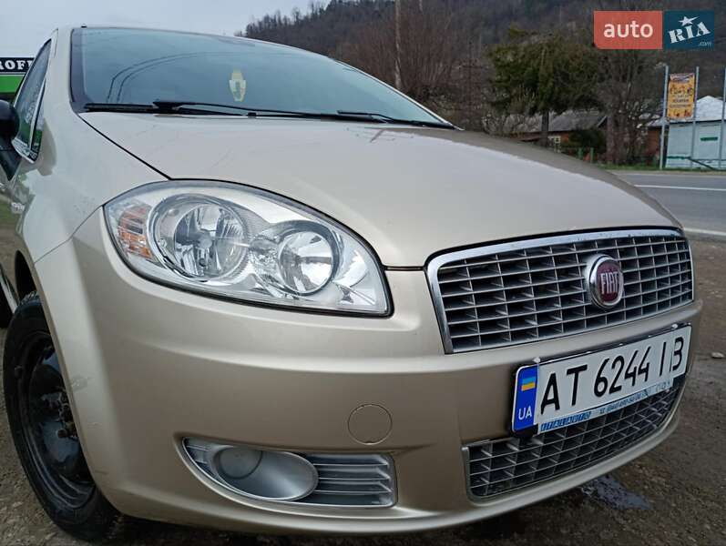 Седан Fiat Linea 2012 в 