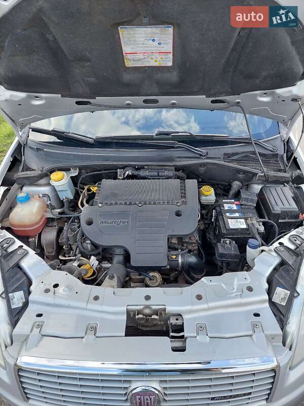 Седан Fiat Linea 2012 в Нежине фото 10 Седан Fiat Linea 2012 в Нежине