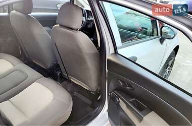 Седан Fiat Linea 2012 в 