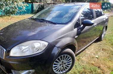 Седан Fiat Linea 2012 в 