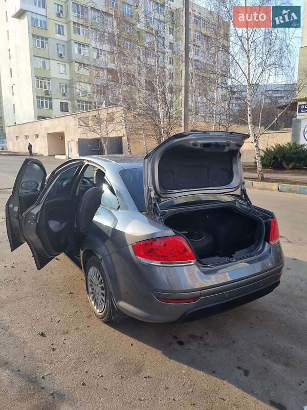 Седан Fiat Linea 2015 в Харкові