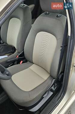 Седан Fiat Linea 2010 в 