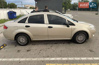 Седан Fiat Linea 2012 в 