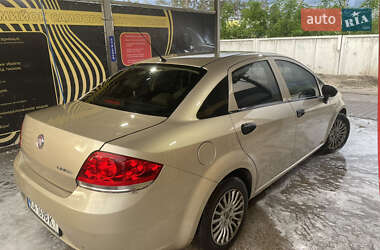 Седан Fiat Linea 2012 в 
