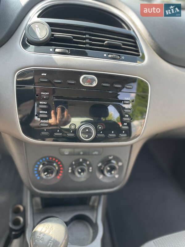 Седан Fiat Linea 2013 в Киеве