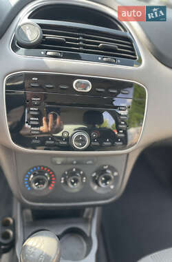 Седан Fiat Linea 2013 в 