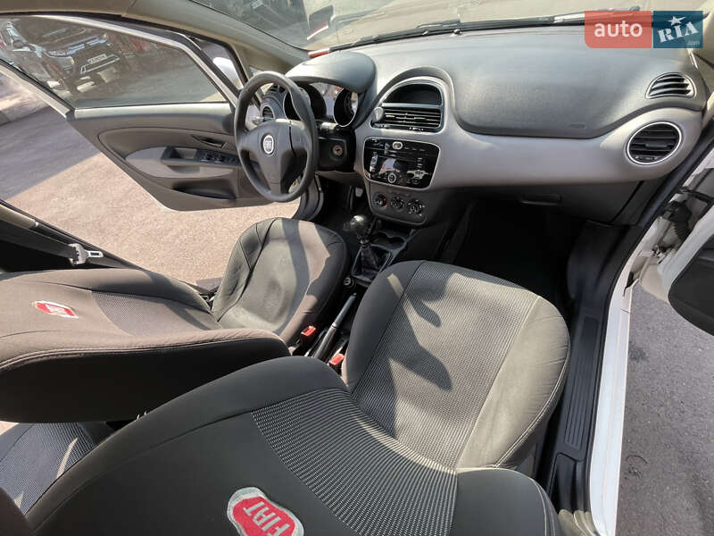 Седан Fiat Linea 2013 в Киеве