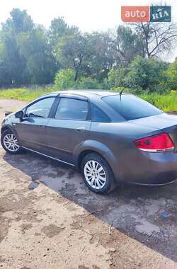 Седан Fiat Linea 2008 в 
