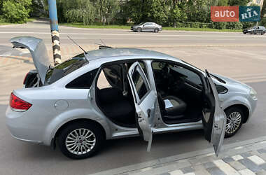 Седан Fiat Linea 2008 в 