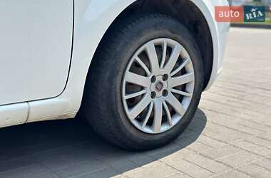 Седан Fiat Linea 2012 в 