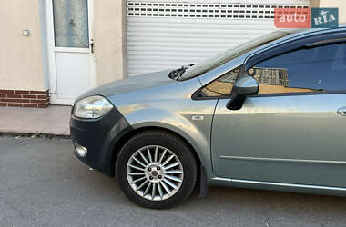 Седан Fiat Linea 2008 в 