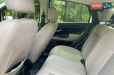 Седан Fiat Linea 2013 в 