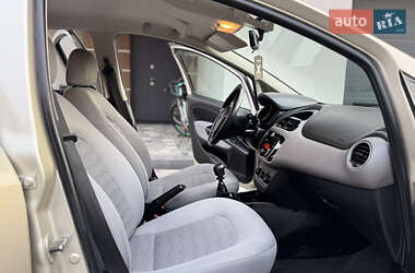 Седан Fiat Linea 2013 в 