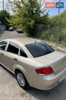 Седан Fiat Linea 2012 в 