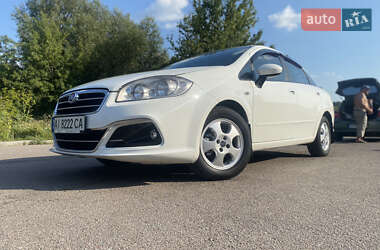 Седан Fiat Linea 2015 в 