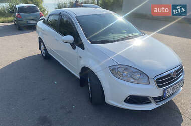 Седан Fiat Linea 2015 в 