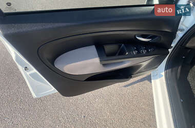 Седан Fiat Linea 2015 в 